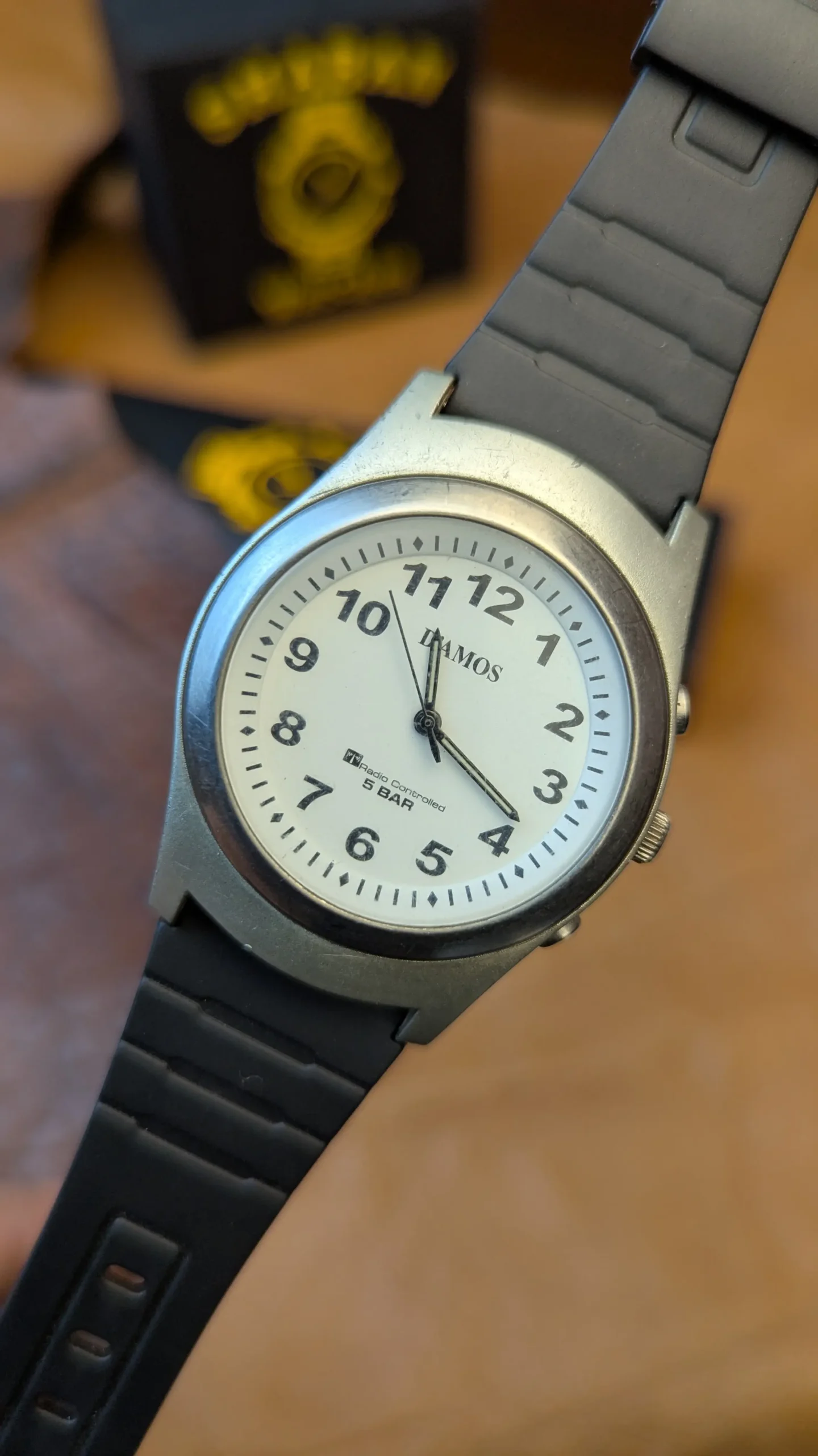 Damos Radio Controlled Vintage Watch – White Dial Sport Style