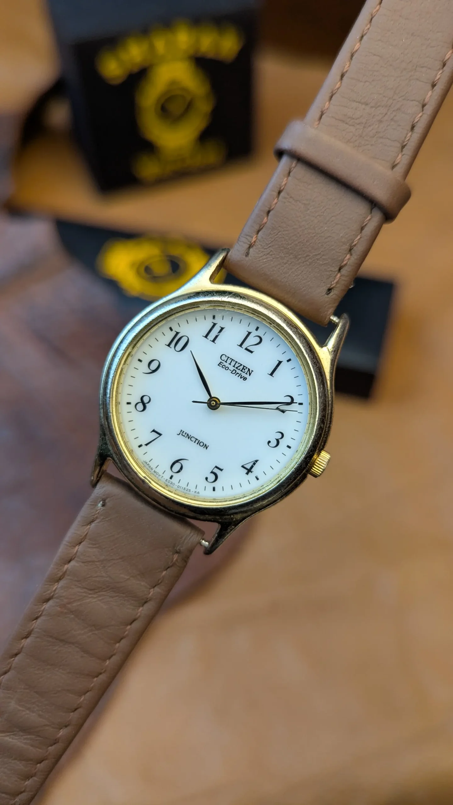Citizen Eco-Drive Junction Vintage Watch – White Dial Gold Tone Case