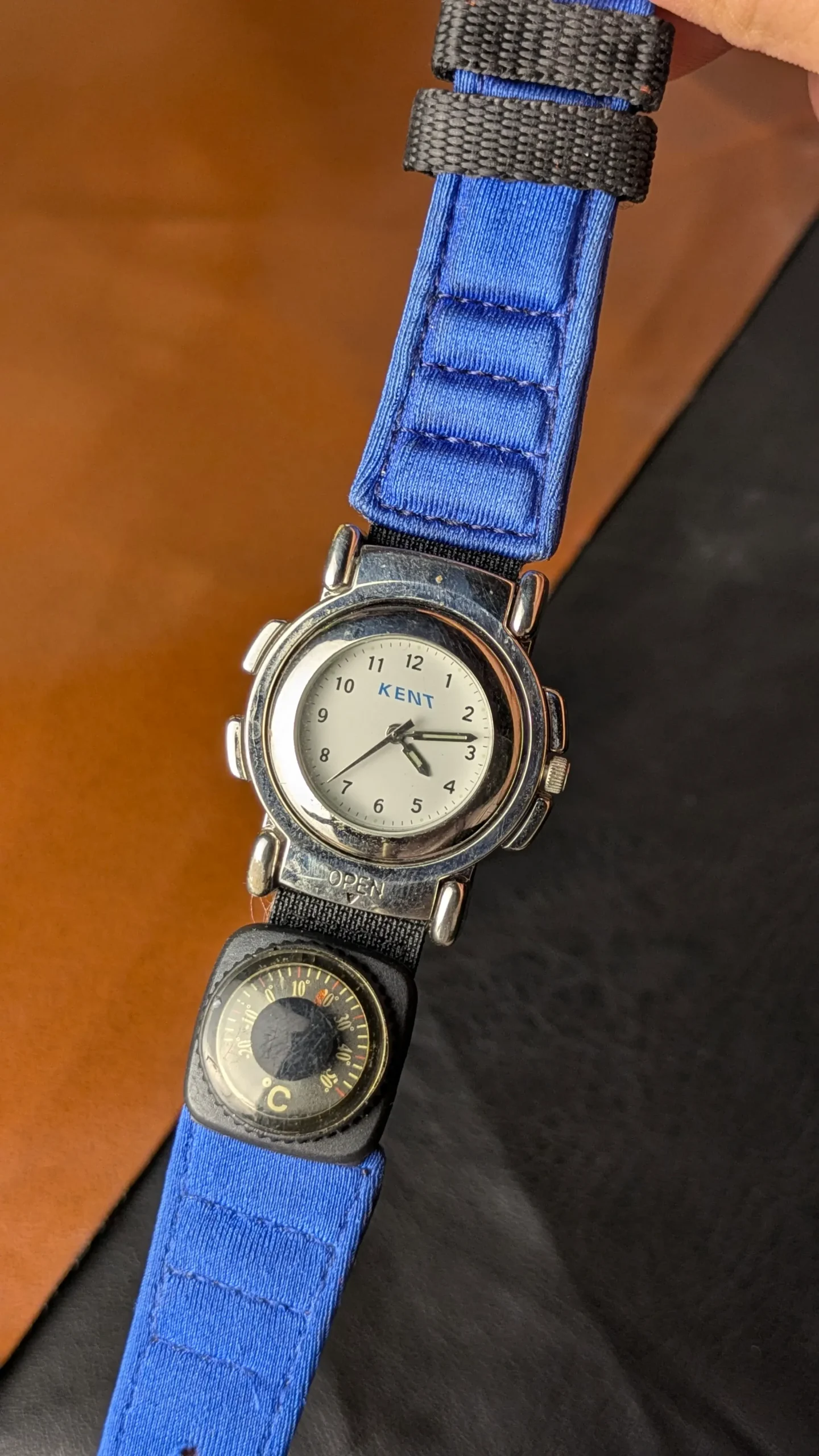 KENT Multi-Function Watch 36mm Adventure Style Compass Thermometer Quartz Watch