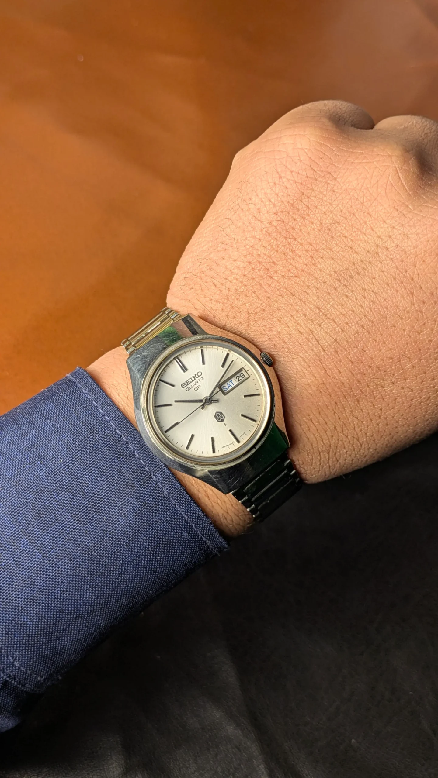 Seiko Quartz QR Day-Date Stainless Steel Watch – Classic Silver Dial