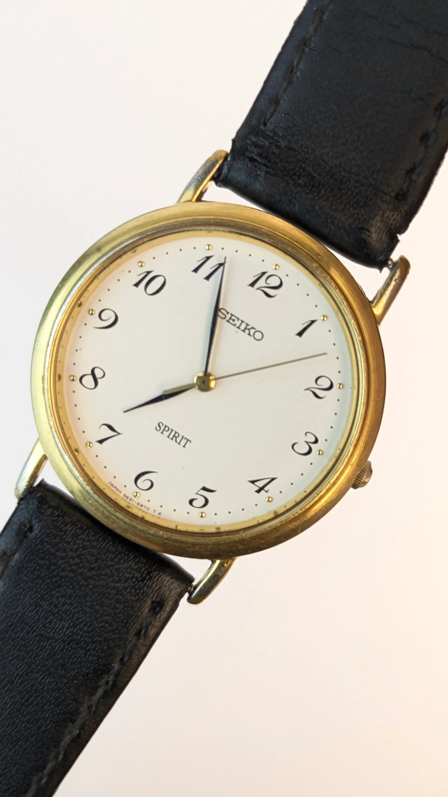 Vintage Seiko Spirit Gold Tone Wrist Watch – 32mm