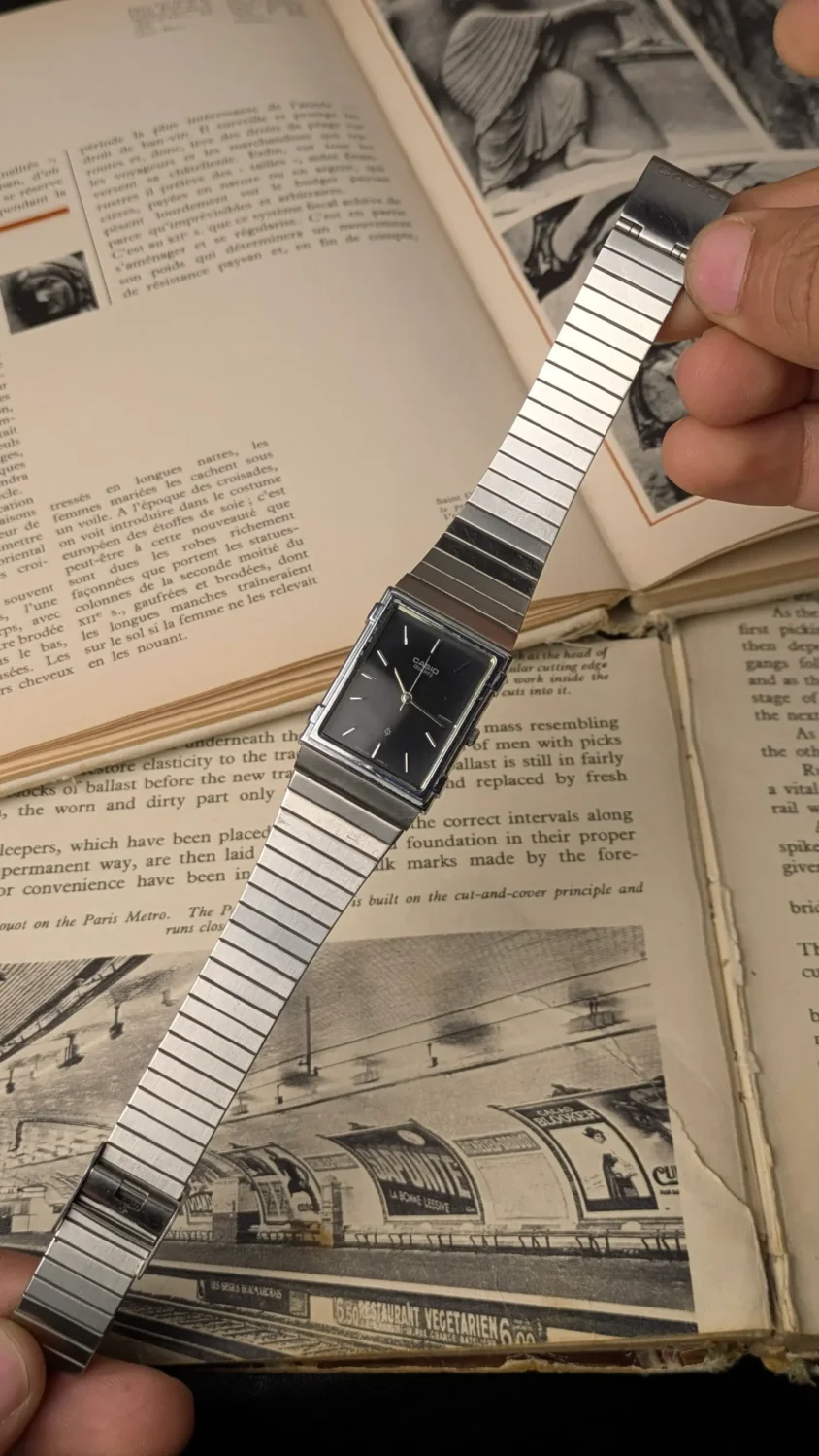Vintage Casio Quartz Rectangular Black Dial Tank Watch