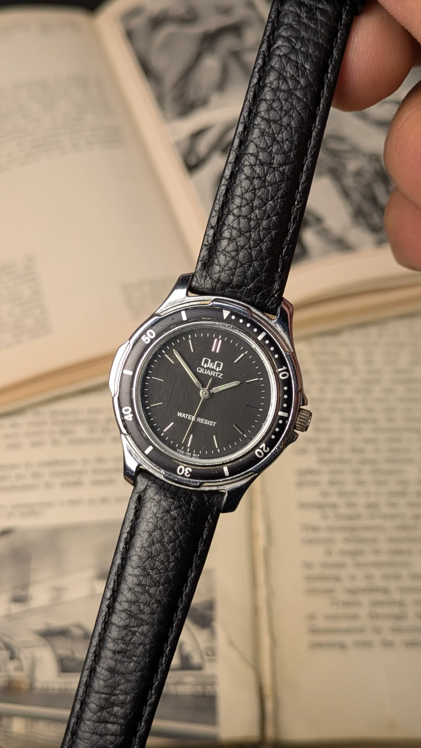 Vintage Q&Q Quartz Diver Style Watch