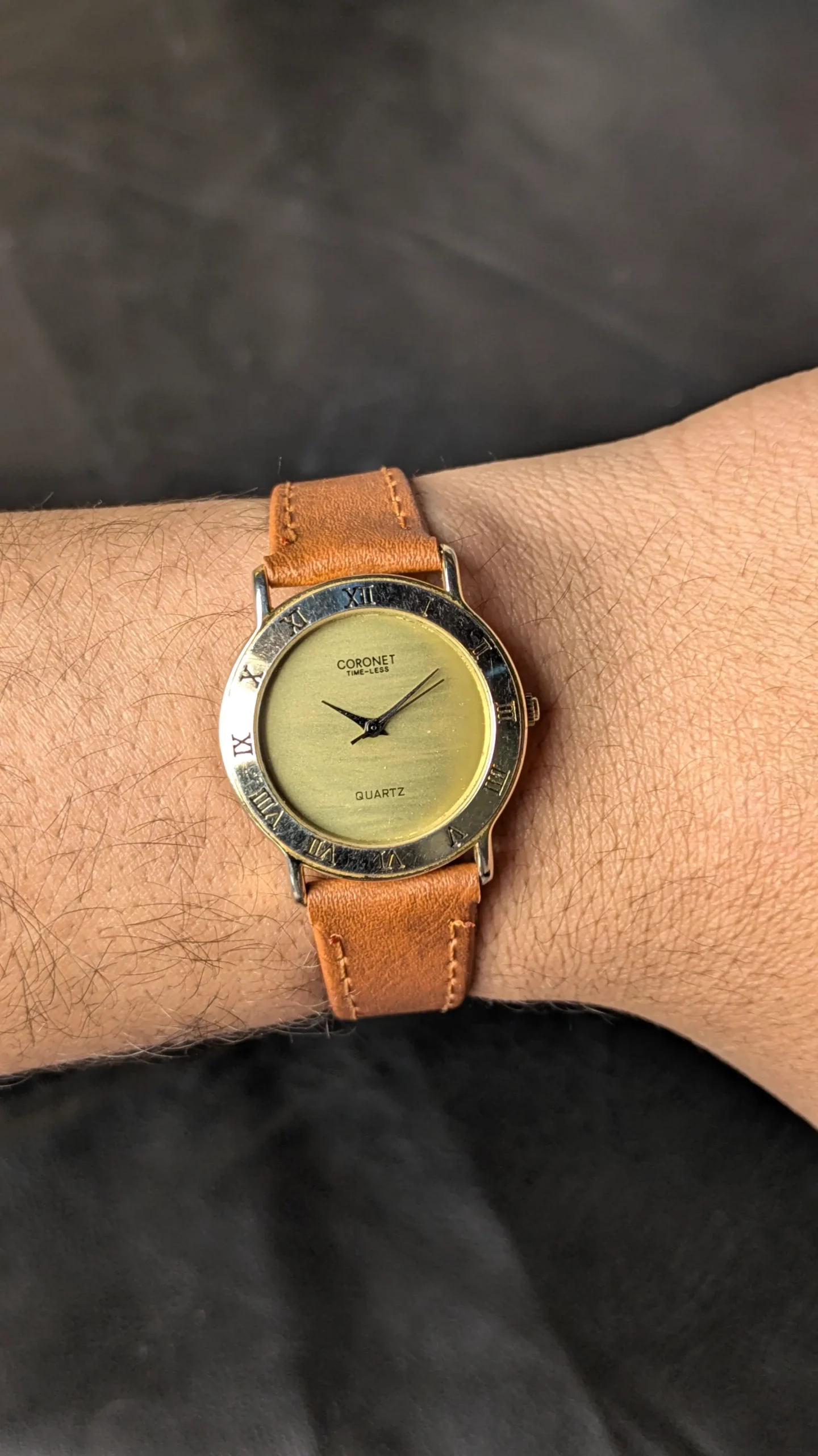 Vintage Coronet Quartz Watch 32mm – Roman Bezel Gold Dial Brown Leather Strap - Image 2