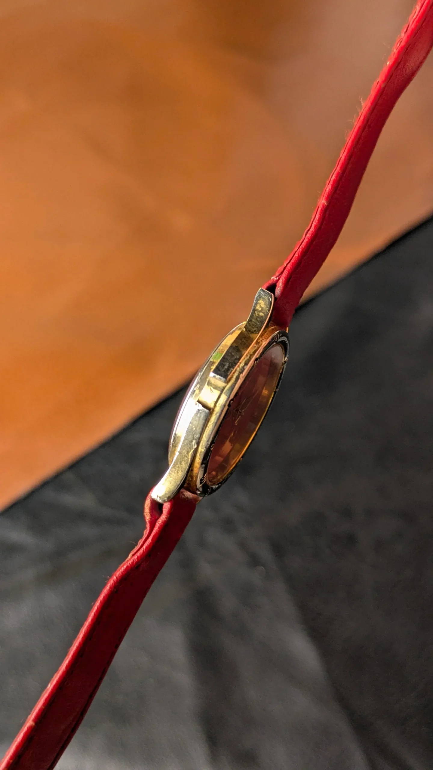 Krone ladies fashion watch side crown