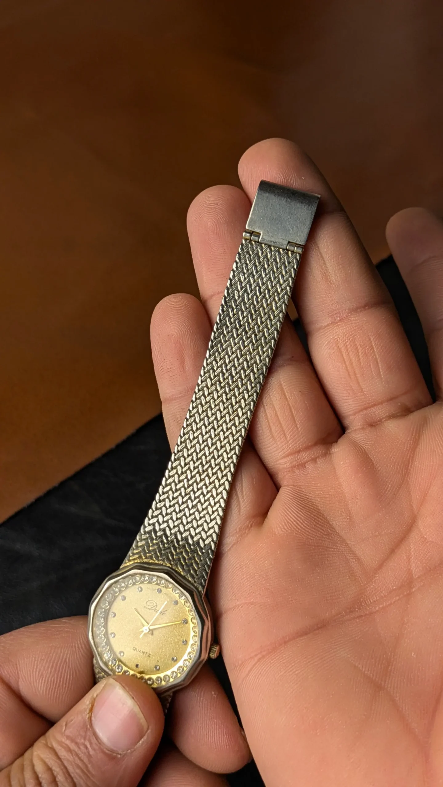 Dude ladies watch mesh bracelet