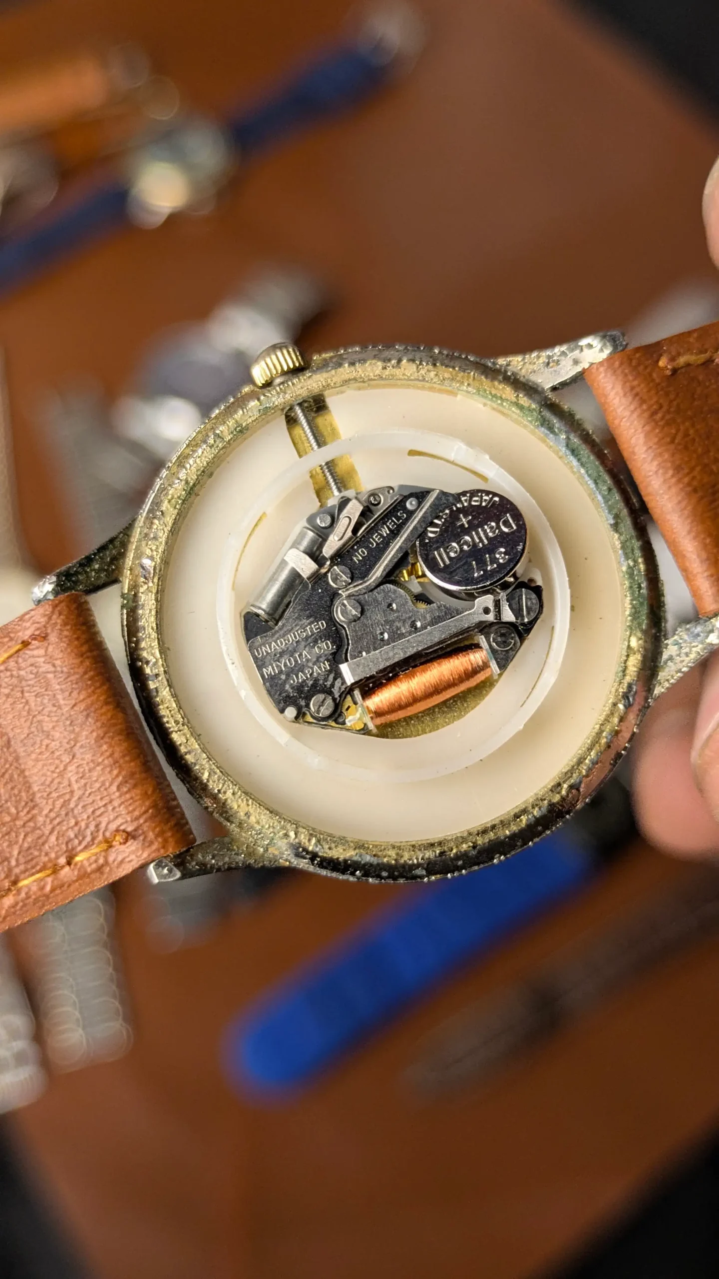 Plaza Prime Moment Vintage Watch 32mm Roman Dial Leather Strap - Image 7