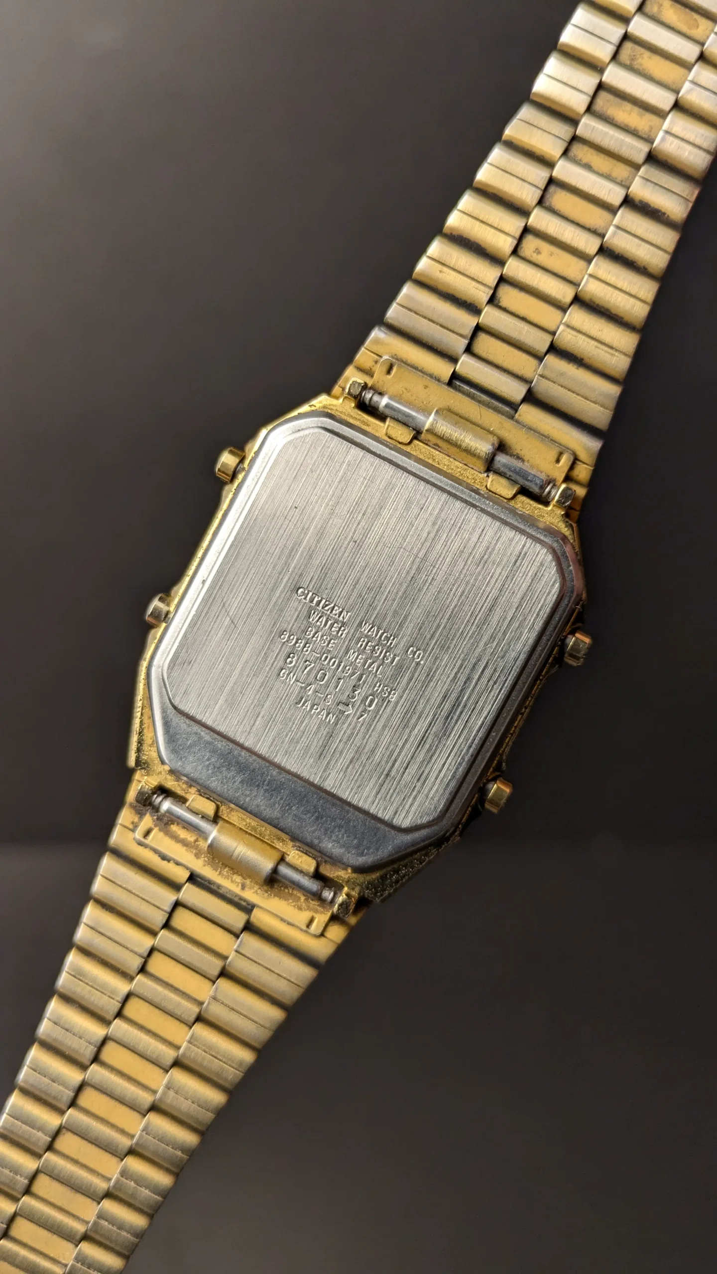 Retro 1980s style Citizen wrist watch