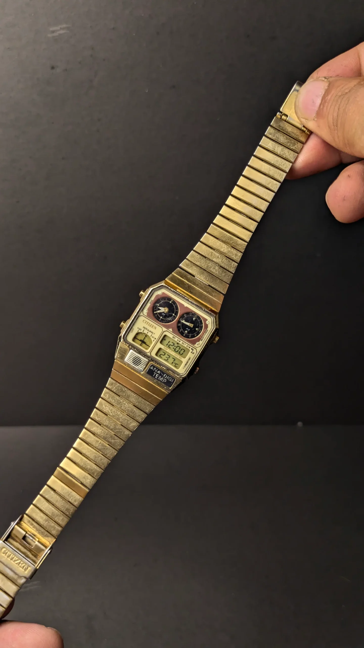 Retro gold tone Citizen digital analog watch