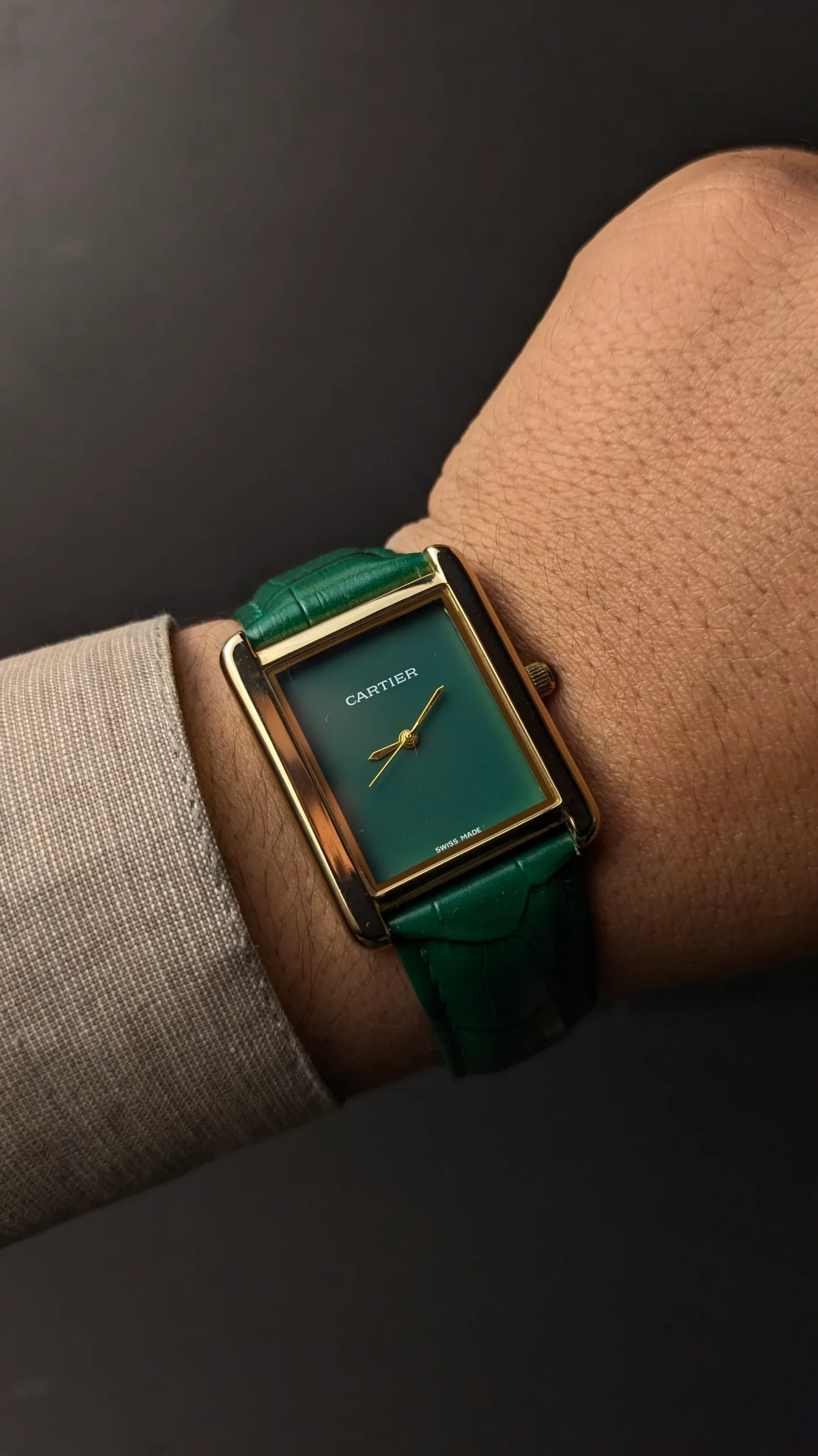 Green dial Japanese movement fashion watch