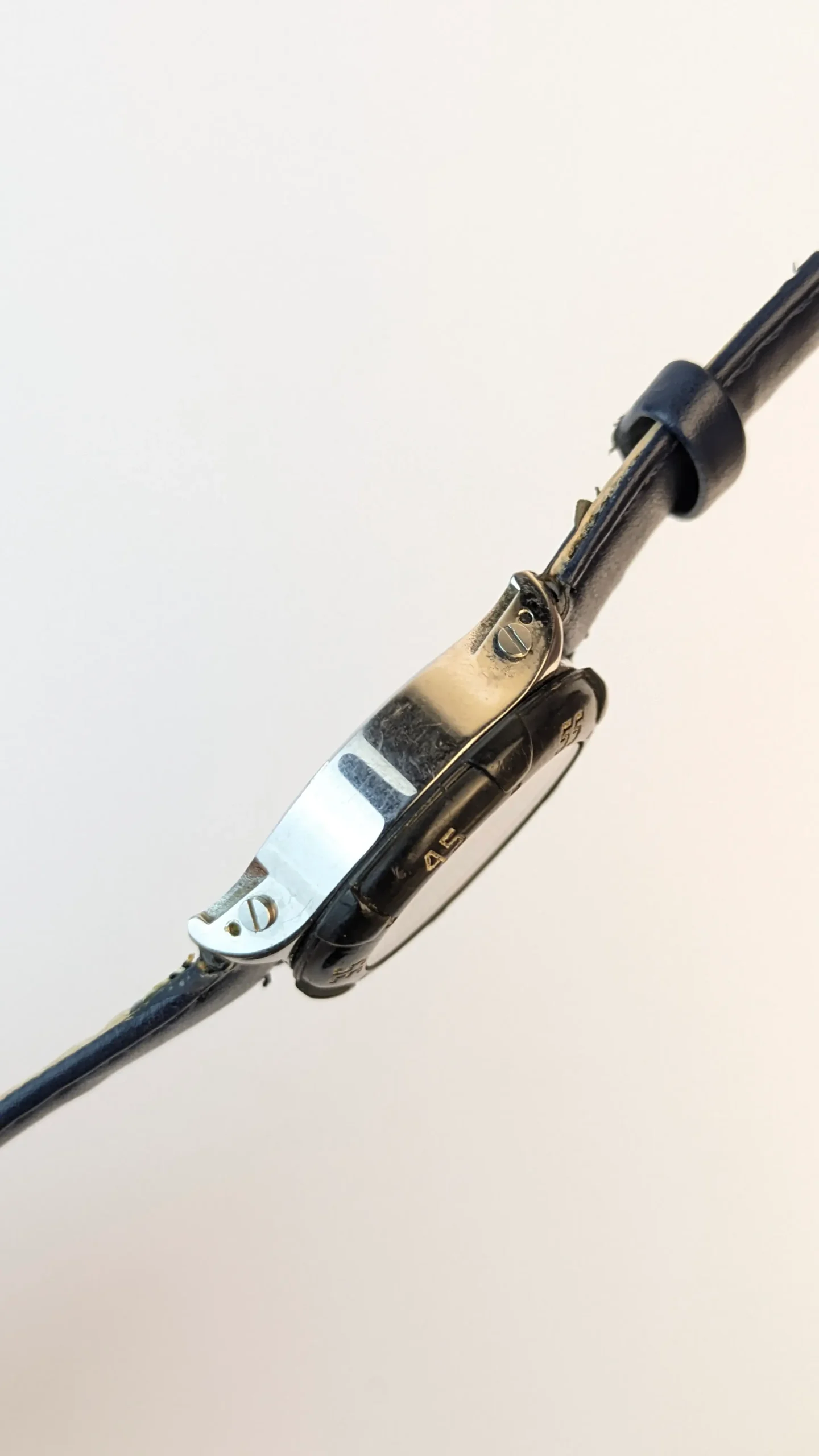 Side profile of Freestyle vintage wristwatch