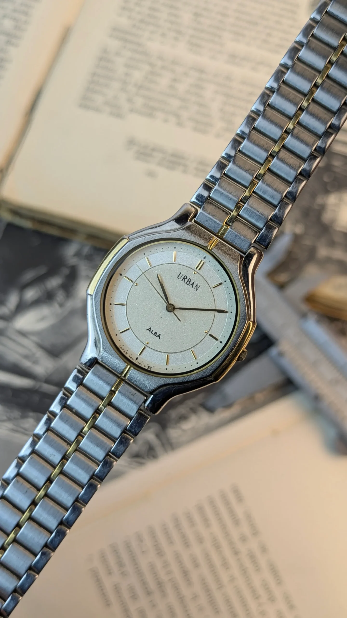 Front view of vintage ALBA Urban quartz wristwatch.