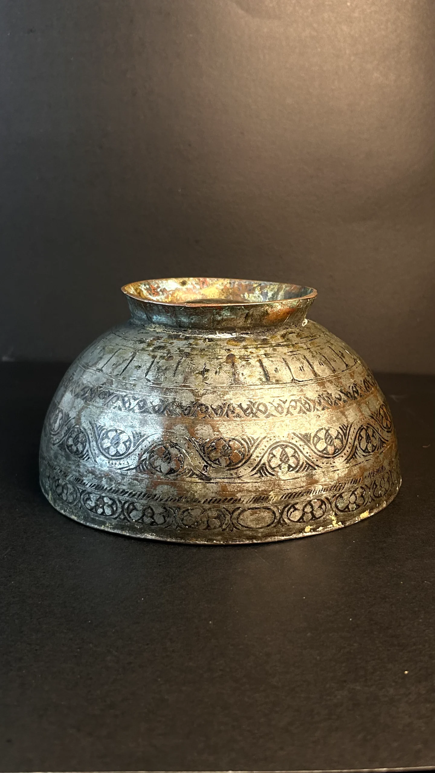 Vintage Hand-Engraved Brass Decorative Bowl – Antique Metal Serving Bowl - Image 3