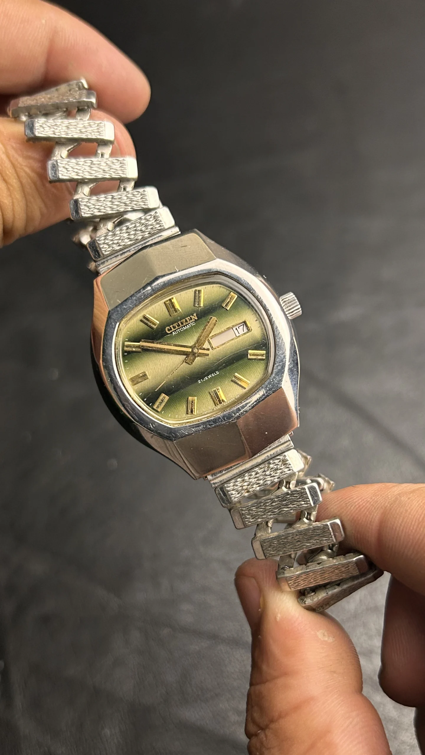 Vintage Citizen Automatic 21 Jewels Day-Date Watch Green Sunburst Dial Stainless Steel Men's Watch